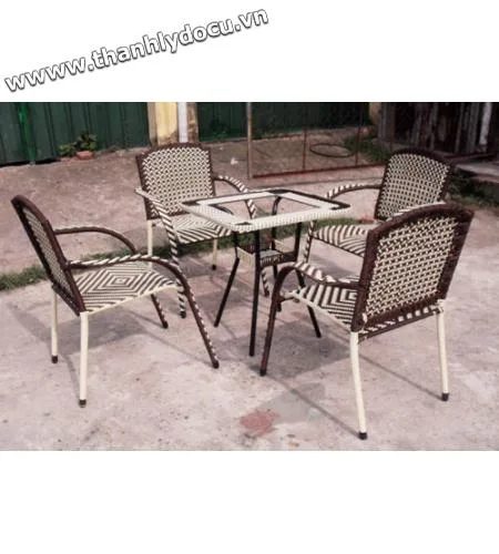 Thanh lý bộ bàn ghế cafe giá rẻ tại Hà Nội