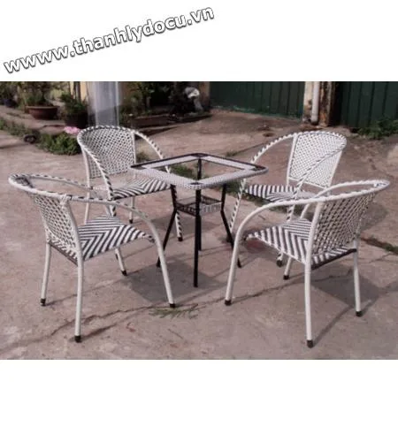 Thanh lý bộ bàn ghế cafe giá rẻ tại Hà Nội