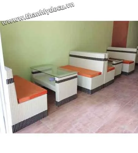 Thanh lý bộ bàn ghế cafe sợi mây, mặt bàn kính giá rẻ