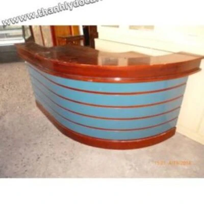 Quầy lễ tân 1