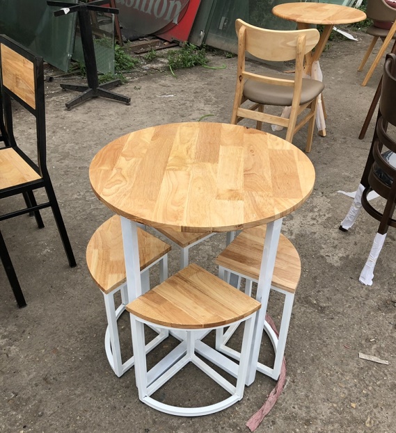 Bộ bàn ghế thanh lý chất liệu gỗ