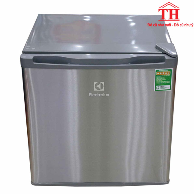 Tủ lạnh Electrolux EUM0500SB - Lựa chọn tốt khi mua tủ lạnh mini cũ 50l 