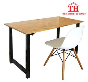 Thanh lý bàn để ngồi làm việc