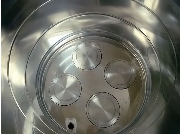 4 đĩa nhiệt cao cấp được nắp ở đáy nồi phở 170L