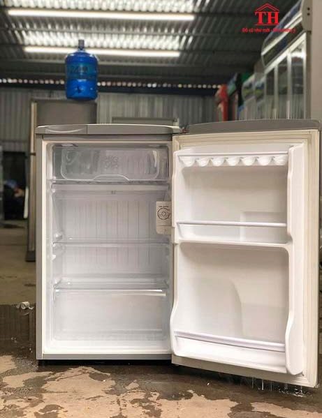 Nội thất tủ lạnh SANYO 90L cũ