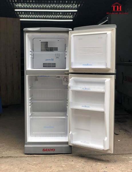 Nội thất tủ lạnh SANYO 145L