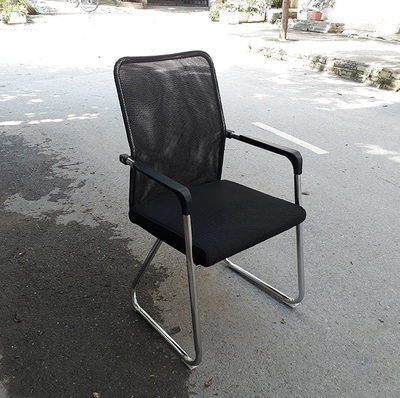 Ghế chân quỳ lưng lưới TT01