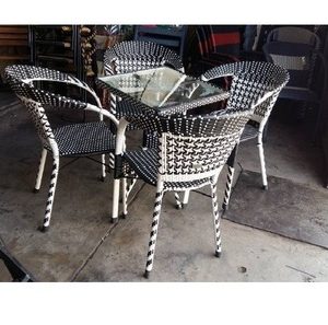 Bộ bàn ghế cafe nhựa giả mây TT01