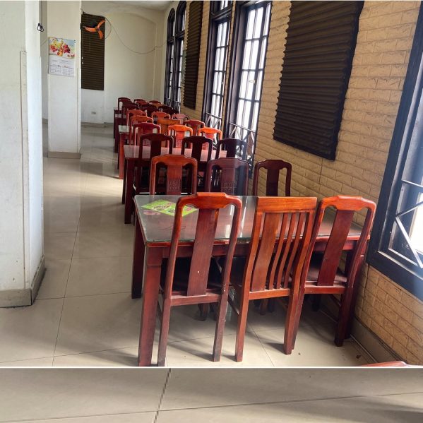 Thanh lý bàn ghế nhà hàng