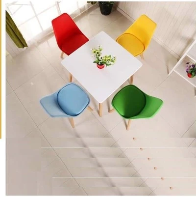 Bộ bàn vuông cafe 4 ghế chân gỗ TT06