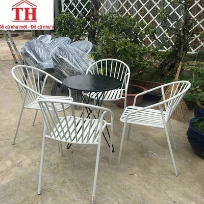 bàn ghế cafe chân sắt
