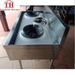 Bếp Á 2 họng có quạt thổi họng gang