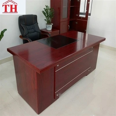 thanh-ly-ban-giam-doc